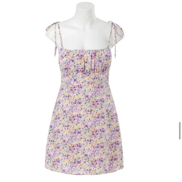 Floral mini dress - Picture 3 of 10